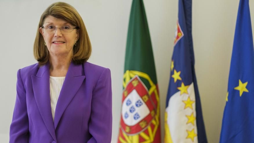 Berta Cabral diz-se muito satisfeita com aumento da capacidade dos armadores de cabotagem insular.